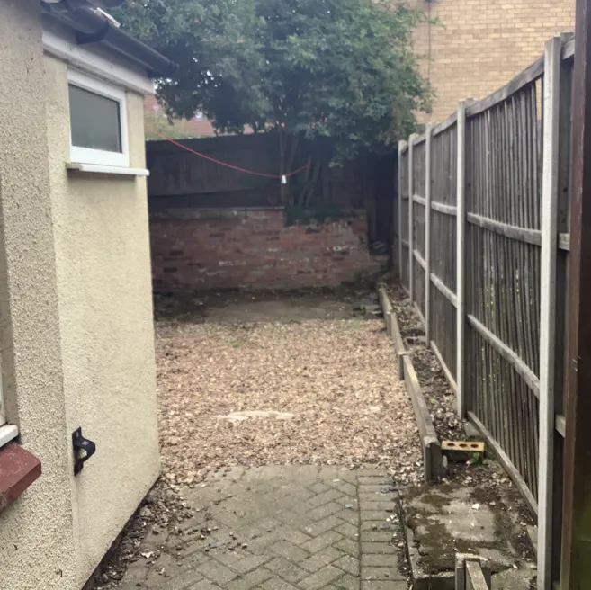 Gaunt St // 3 Bed // JULY 2026 - Image 15